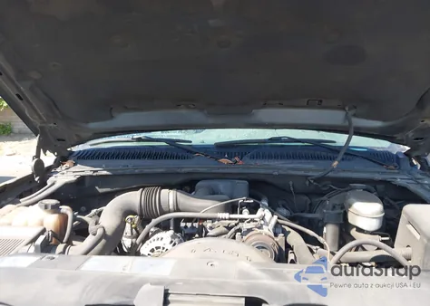 2003 Chevrolet Silverado C1500 from USA, damaged, VIN 1GCEC14X23Z263584